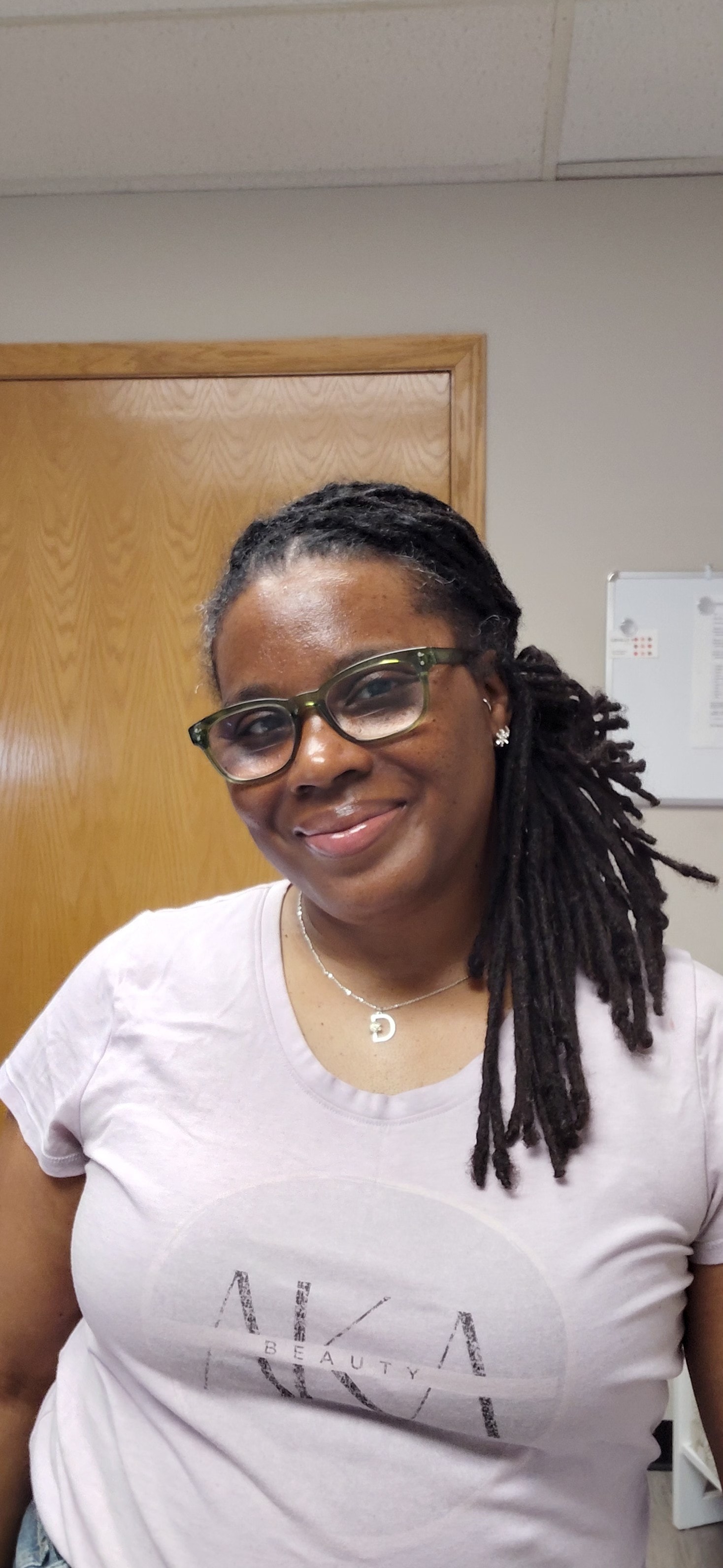 Daveisha Dew, Licensed Skin Care Therapist